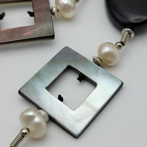 Premier Designs Black And Silver Pearl And Mop Geometric Link  Necklace 33" - Picture 4 of 8